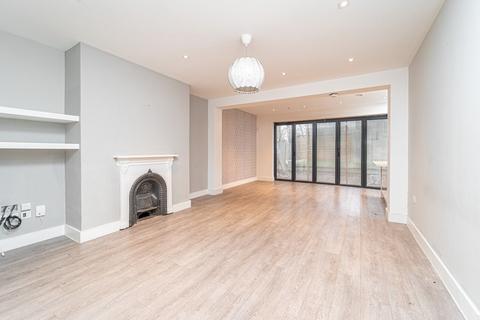 3 bedroom apartment for sale - Tetherdown, Muswell Hill N10
