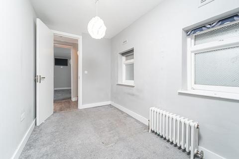 3 bedroom apartment for sale, Tetherdown, Muswell Hill N10