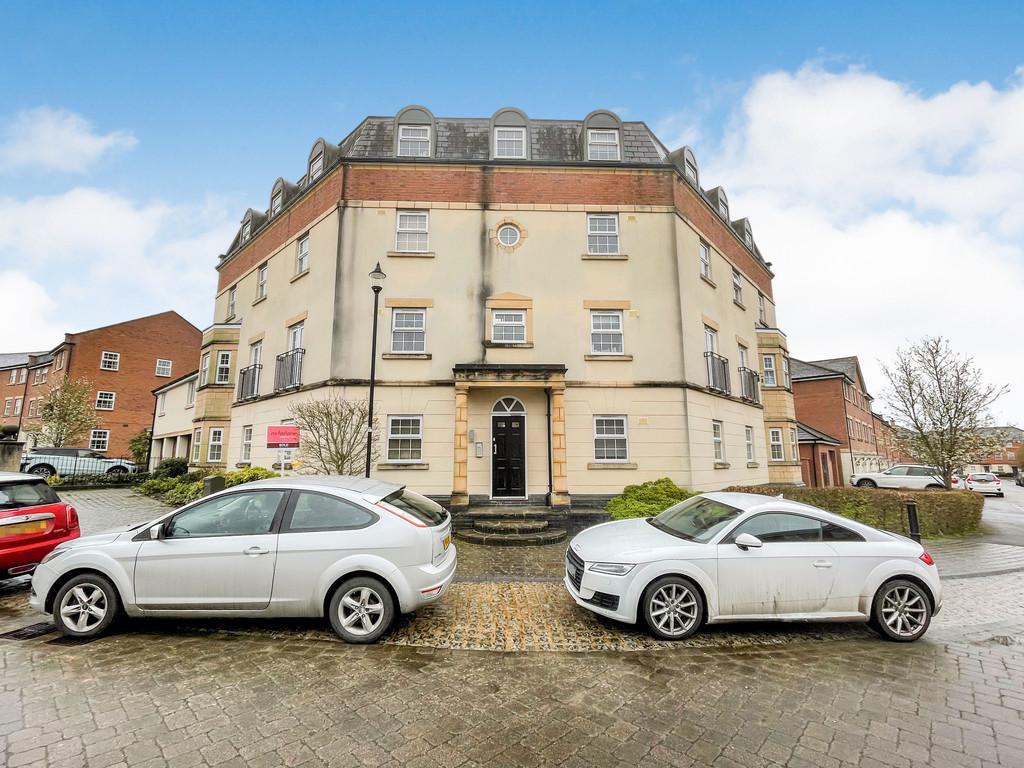 Willington Road, Redhouse, Swindon 2 bed flat £160,000