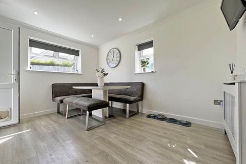 39 Laflouder Fields, Mullion, Helston, TR12 7EJ