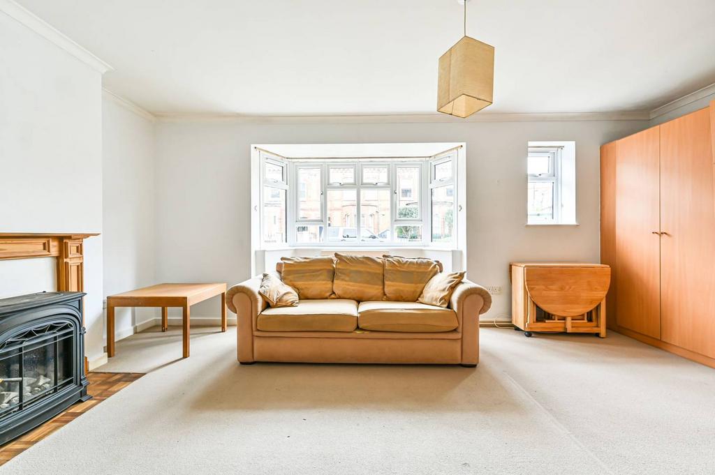 Brynmaer Road, Battersea Park, London, SW11 Studio for sale £390,000