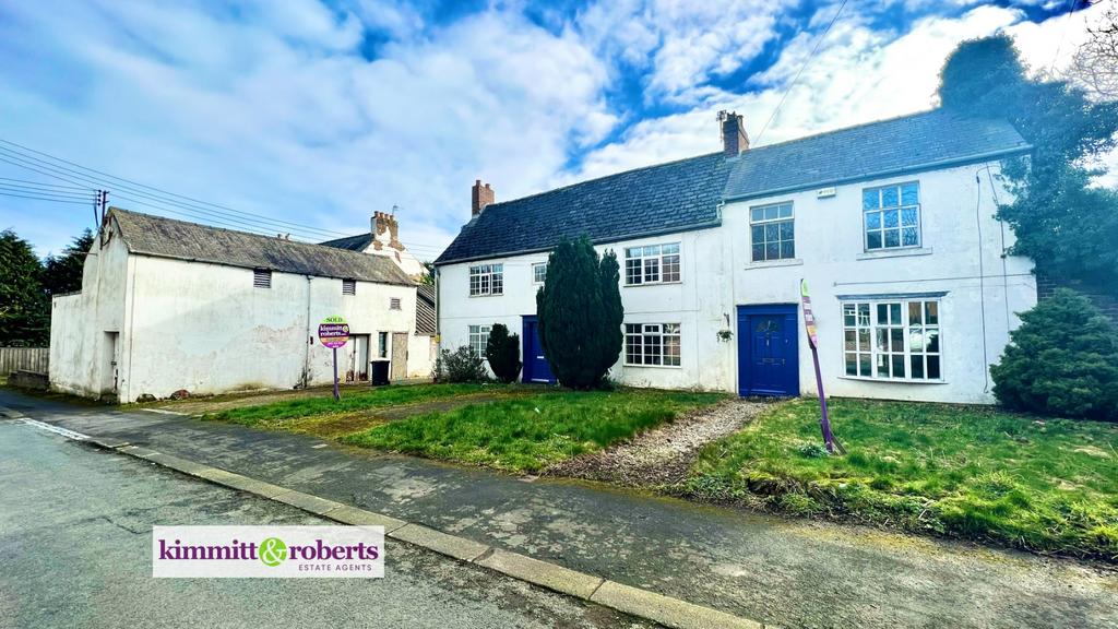 Littlethorpe, Peterlee, Durham, SR8 11 bed farm house £550,000