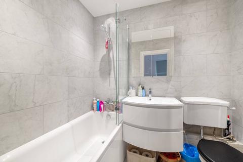 Flat 1, Thornbury Court, 36 - 38 Chepstow Villas, London, W11 2RE