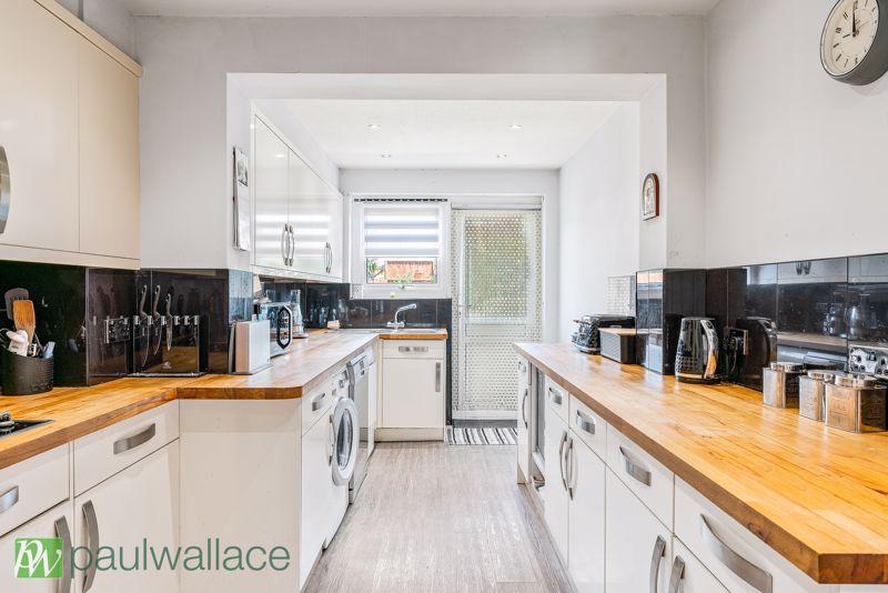 Woolmans Close, Broxbourne 3 bed terraced house £469,995