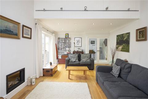 4 bedroom link detached house for sale - Warbank Lane, KT2