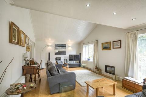 4 bedroom link detached house for sale - Warbank Lane, KT2