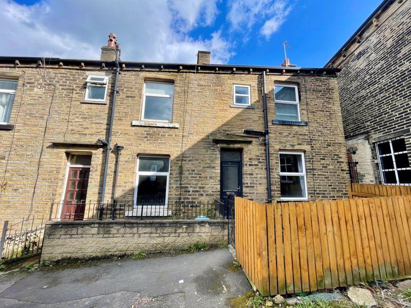 Emscote Avenue, Bell Hall, Halifax 3 bed terraced house £129,995