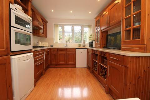 76 Broadmeadow, Walsall, WS9 8JB