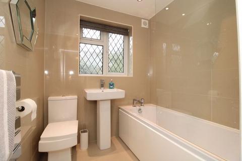76 Broadmeadow, Walsall, WS9 8JB