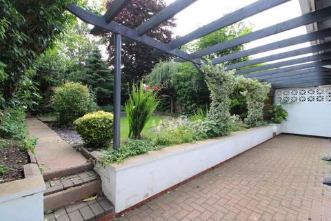 76 Broadmeadow, Walsall, WS9 8JB