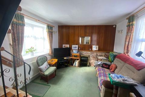 3 bedroom cottage for sale, Tanrallt Street, Mochdre