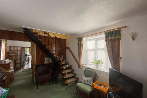3 bedroom cottage for sale - Tanrallt Street, Mochdre