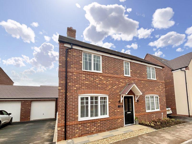 Astral Way, Stone 4 bed detached house £350,000