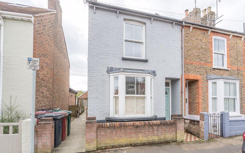 Cleveland Road, Chichester 3 bed semidetached house £525,000