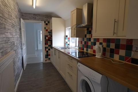 3 bedroom terraced house to rent, Clarence Street, Durham DH6