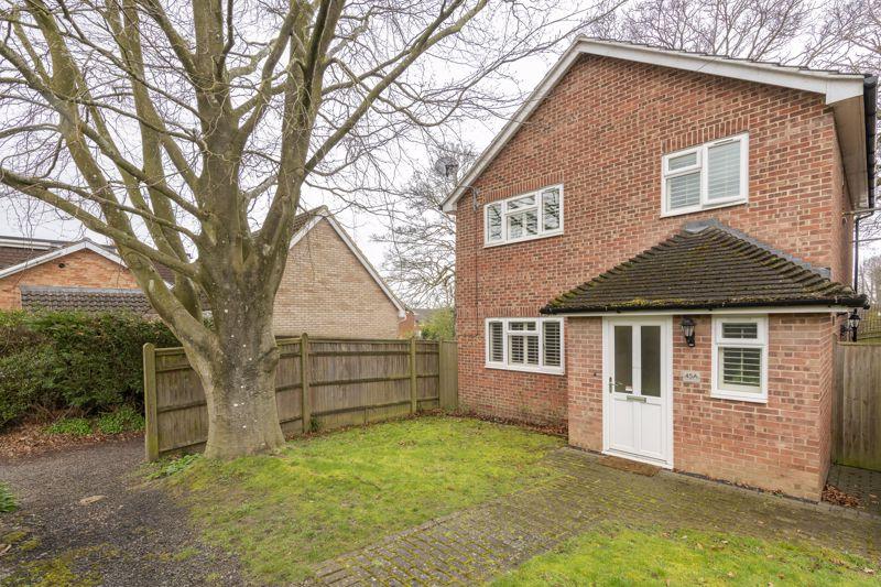 Downsview Crescent Uckfield 3 Bed Detached House £475 000