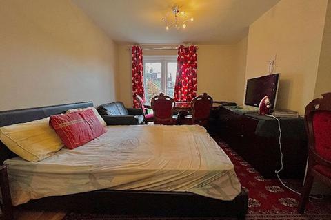 3 bedroom semi-detached house for sale, Wodecroft Road, Luton