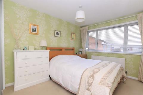 27 Bronte Crescent, Hemel Hempstead, HP2 7NS