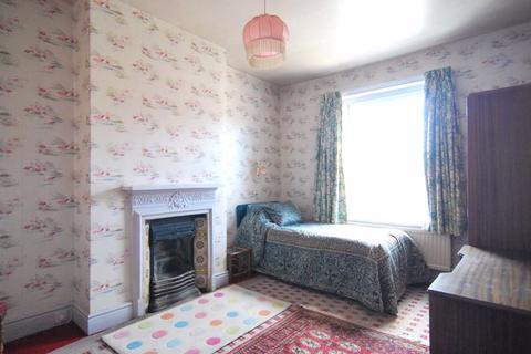 26 Heathville Road, Gloucester, GL1 3DS