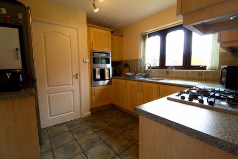 4 bedroom detached house for sale - Meadow Way, Bradley Stoke