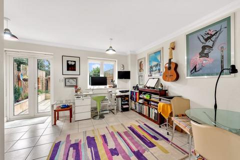 3 bedroom townhouse for sale - Lancaster Gardens, Bromley