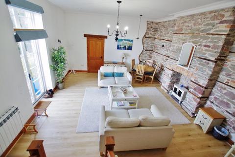 Penthouse Channel View, Lynton Cottage Seaview Apartments North Walk, Lynton, EX35 6ED