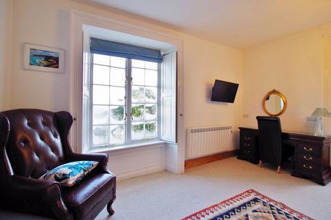 Penthouse Channel View, Lynton Cottage Seaview Apartments North Walk, Lynton, EX35 6ED