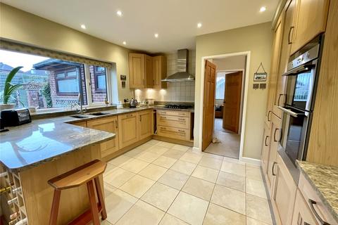 20 Downs Crescent, Gawber, Barnsley, S75 2JE