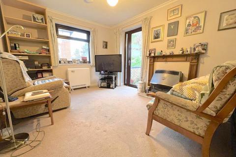 2 bedroom flat for sale, Gerddi Rheidol, Trefechan, Aberystwyth