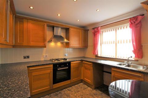 2 bedroom flat for sale, Rockley View Court, Birdwell, Barnsley, South Yorkshire, S70 5US