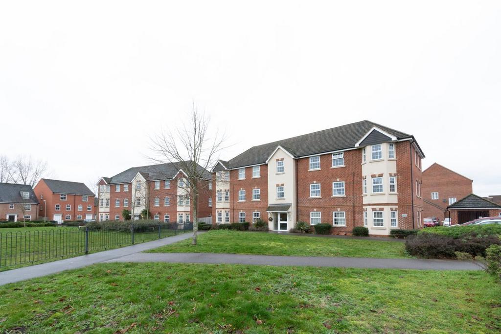 Kirby Drive, Bramley RG26 2 bed apartment £900 pcm (£208 pw)