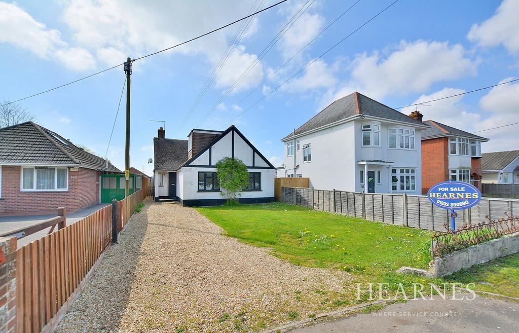 Christchurch Road, West Parley... 4 bed detached house £400,000