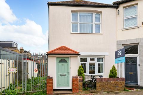 141b Loveday Road, London, W13 9JU