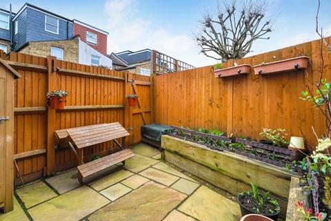 141b Loveday Road, London, W13 9JU