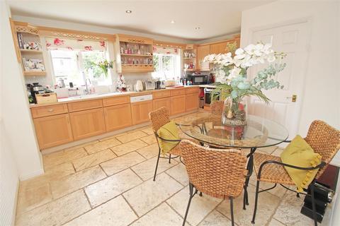 9 Dixie Lane, Wavendon Gate, Milton Keynes, MK7 7AZ
