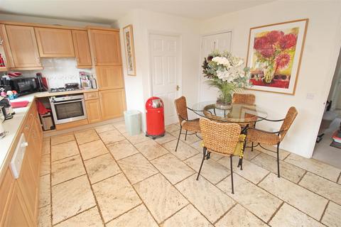 9 Dixie Lane, Wavendon Gate, Milton Keynes, MK7 7AZ