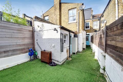 4 bedroom property for sale - Larkhall Lane, Clapham, London