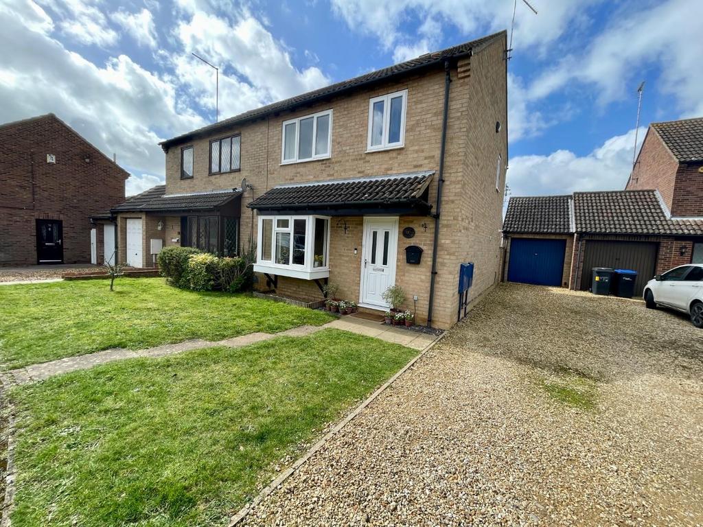 Sentinel Road West Hunsbury 3 Bed Semi Detached House £279 995