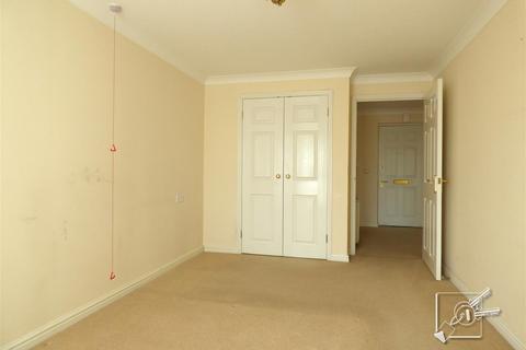 2 bedroom retirement property for sale, Glen View, Gravesend