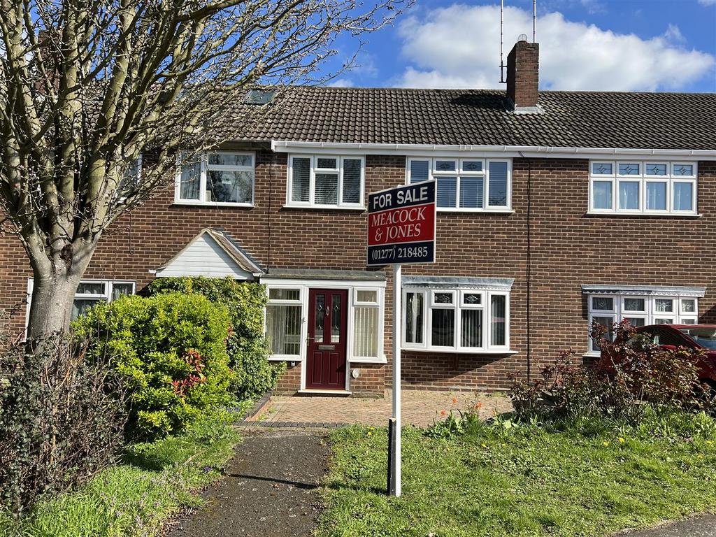 Storr Gardens, Hutton, Brentwood 3 bed terraced house £400,000