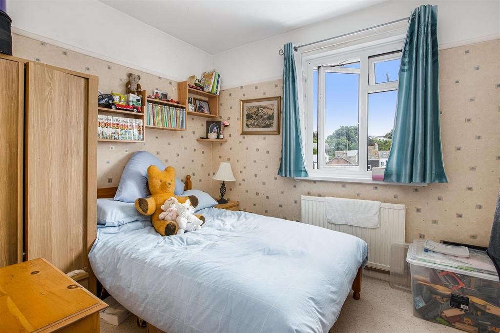 Bedroom 2.jpg