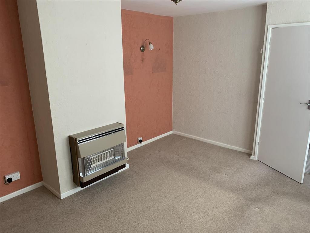St. Michaels Road, Warwick 3 bed house £200,000
