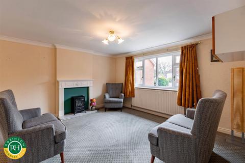 16 Convent Grove, Doncaster, DN4 7AR