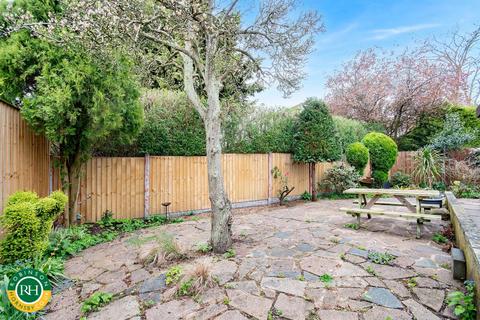 16 Convent Grove, Doncaster, DN4 7AR