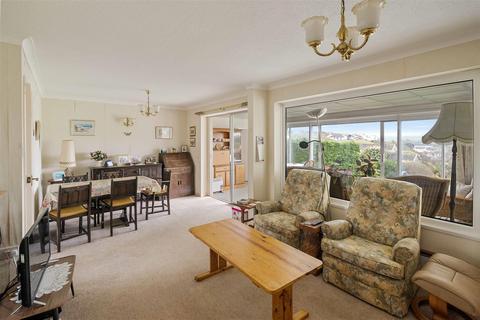 3 bedroom bungalow for sale - Highfield Drive, Kingsbridge