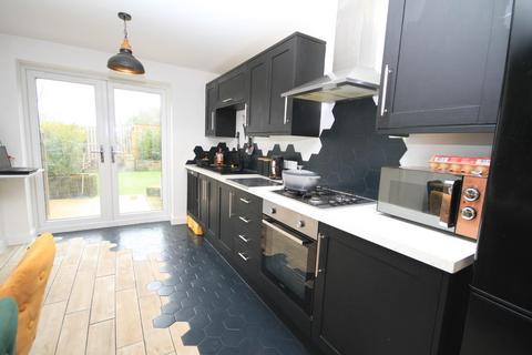 3 Rill Fold, Shipley, BD18 2FG