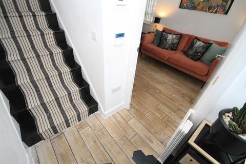 3 Rill Fold, Shipley, BD18 2FG