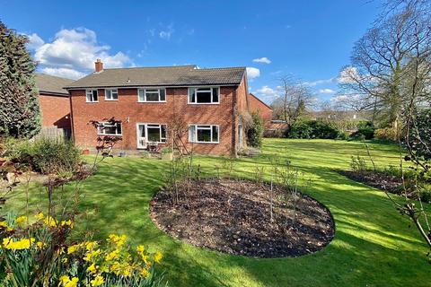 5 Bronte Grove, Mirfield, WF14 9NU