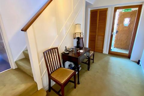 5 Bronte Grove, Mirfield, WF14 9NU