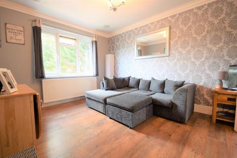 Flat 3, 159 Kingston Road, Epsom, KT17 2HA